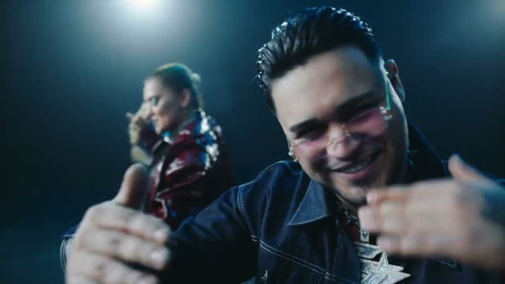 Demet Akalın Beni Unutma